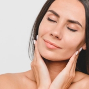 Medicina estetica non invasiva per il ringiovanimento cutaneo Medicina estetica non invasiva per il ringiovanimento cutaneo