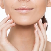 Rigenerazione profonda della pelle con gli ultrasuoni microfocalizzati Rigenerazione profonda della pelle con gli ultrasuoni microfocalizzati